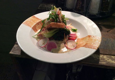 Vines Restaurant At Hollydene Estate - Pubs Perth 9