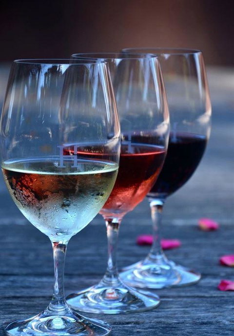 Vines Restaurant At Hollydene Estate - Pubs Perth 8