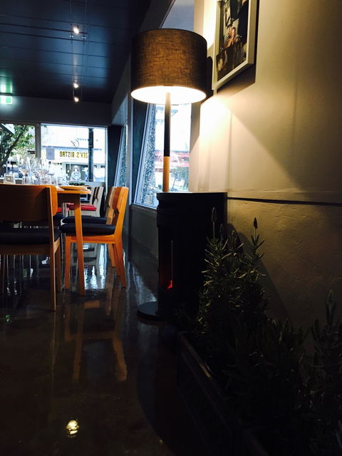 Zev's Bistro - Pubs Perth 5