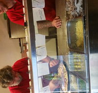 Bruce's Ozzie Pizza  Ribs - Pubs Perth