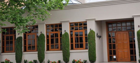 The Courtyard - Pubs Perth 1