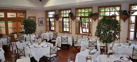 The Courtyard - Pubs Perth 3