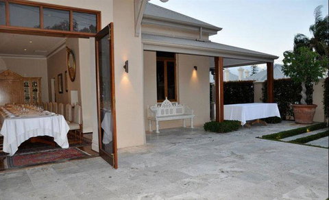 The Courtyard - Pubs Perth 8