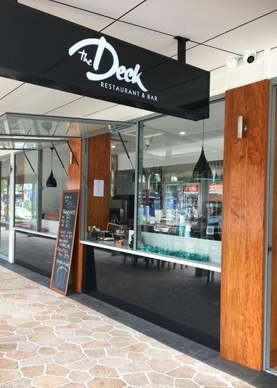 The Deck Airlie Beach - Pubs Perth 13