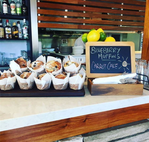 The Deck Airlie Beach - Pubs Perth 3