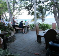 Strait On The Beach - Pubs Perth