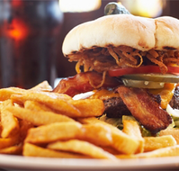 Karama Plaza Tavern - Pubs Perth