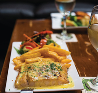 Dollys Bar  The Hibiscus Tavern - Pubs Perth