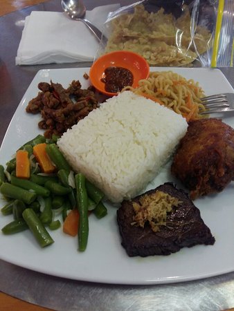 Ayuriz Cafe - Pubs Perth 0