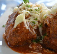 Manolis Greek Taverna - Pubs Perth