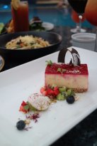 Poolside Restaurant - Pubs Perth 8