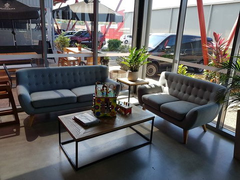 Saltbox - Pubs Perth 0