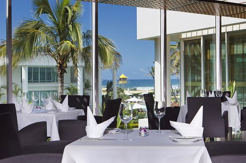 Terraces Seafood Buffet Restaurant At Sheraton Mirage - Pubs Perth 1