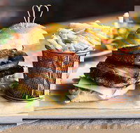 The Lake Brewhouse - Pubs Perth