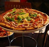 Oz Napoli Pizza Pasta Restaurant - Pubs Perth