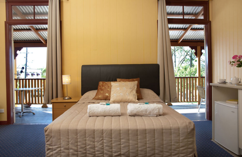 Yandina Hotel - Pubs Perth 0