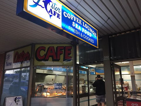 New Astor Cafe - Pubs Perth 0