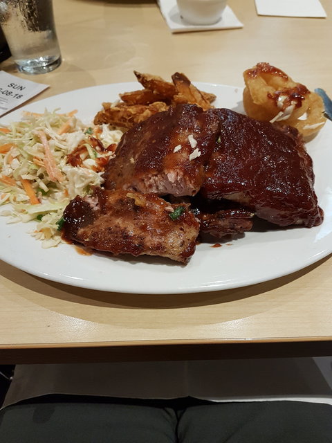 Tewantin-Noosa RSL & Citizens Memorial Club Inc - Pubs Perth 5