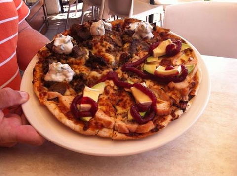 Zachary’s Gourmet Pizza Bar - Pubs Perth 0