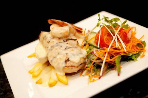 Channels Family Restaurant - Pubs Perth 3