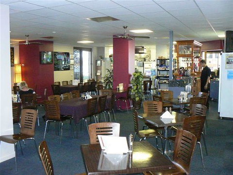 Beanbar Cafe, Restaurant & Bar - Pubs Perth 1