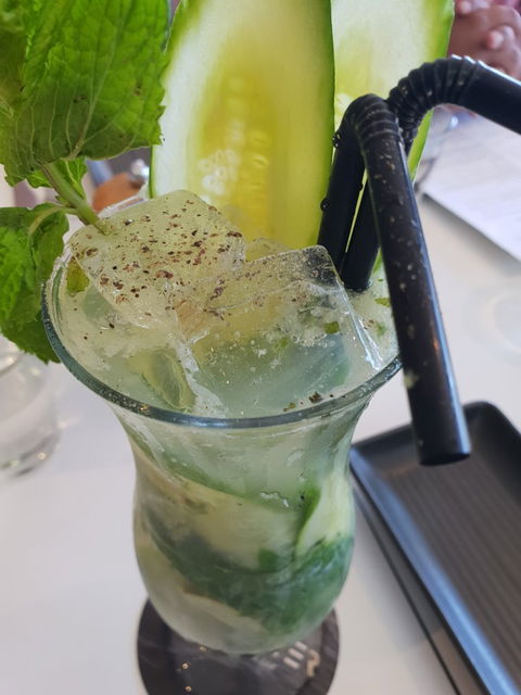 Edgewater Dining & Lounge - Pubs Perth 2