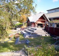 Vines Restaurant at Hollydene Estate - Pubs Perth