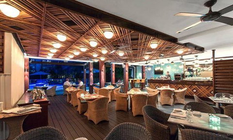 The Deck Poolside Bar & Restaurant - Pubs Perth 3