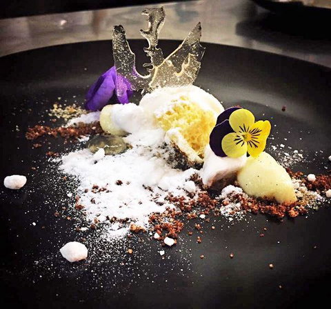 Border Wine Room - Pubs Perth 9