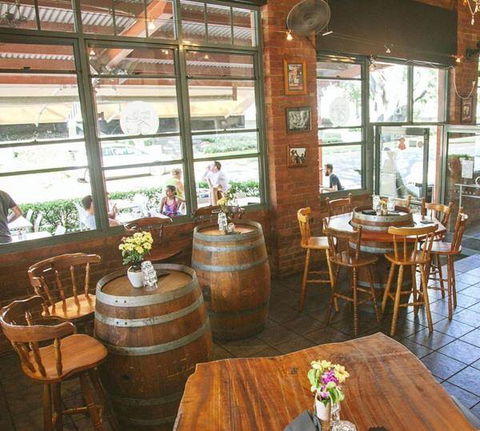 The White Hart - Pubs Perth 9