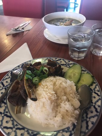 Basil Thai Cuisine And Hot Pot - Pubs Perth 0