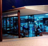 Inn-dulgence Cafe - Pubs Perth