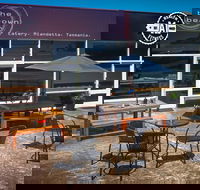 The Brown Bear Eatery - Pubs Perth