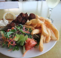 Beachfront at Bicheno - Pubs Perth