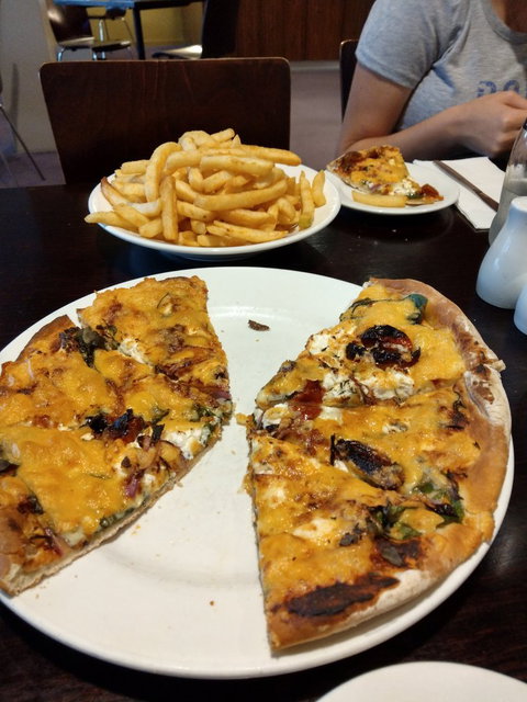 Comfort Inn The Pier Restaurant - Pubs Perth 4