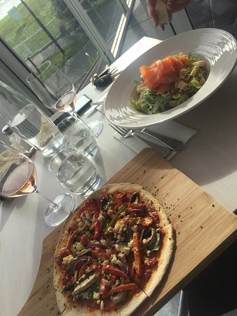 Cove Bar And Restaurant - Pubs Perth 0