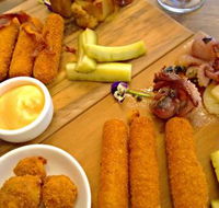 el perro tapas  pizza - Pubs Perth