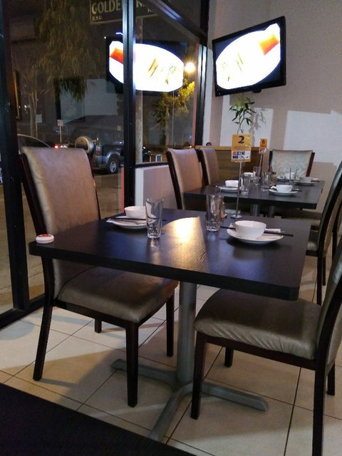 Golden Treasure Restaurant - Pubs Perth 1