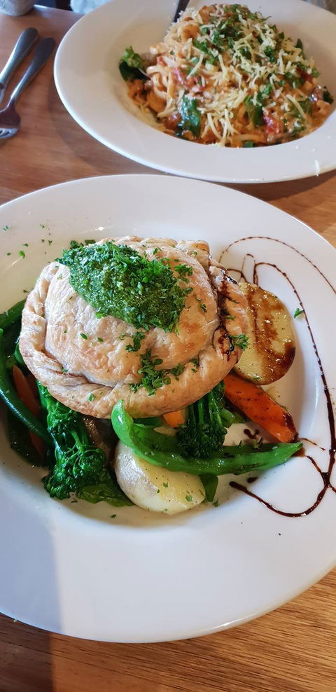 Hotel Bruny Bistro - Pubs Perth 6