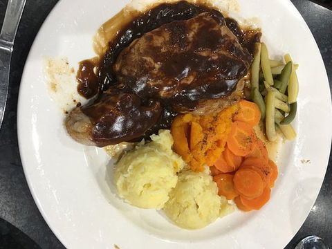 Lords Hotel Bistro - Pubs Perth 0