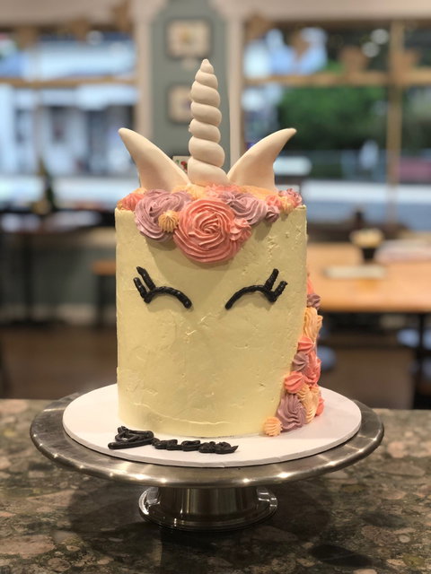 Moon Lily Kitchen And Cakes - Pubs Perth 3