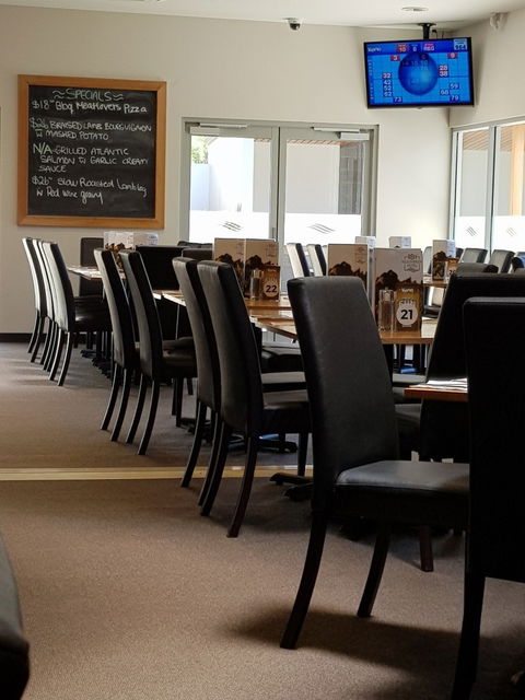 Risdon Brook Hotel - Pubs Perth 6