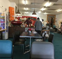 The Crowded Lounge - Pubs Perth