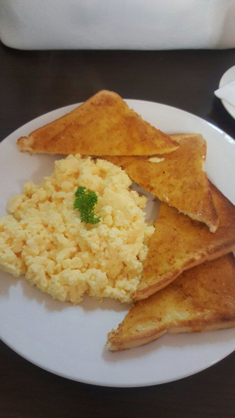 The Signature Cafe - Pubs Perth 4