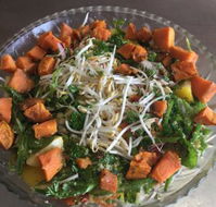 Time Out On Emmett - Pubs Perth