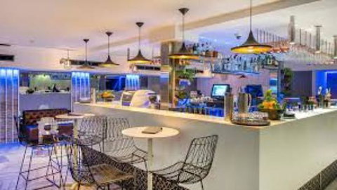 Bluzou - Pubs Perth 0