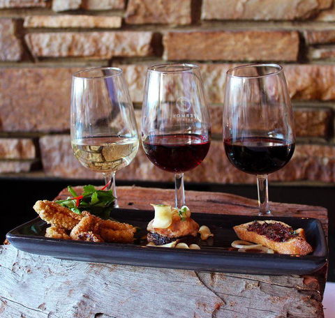 Other Side Of The Moon Restaurant - Pubs Perth 23