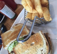 Essence Cafe - Pubs Perth