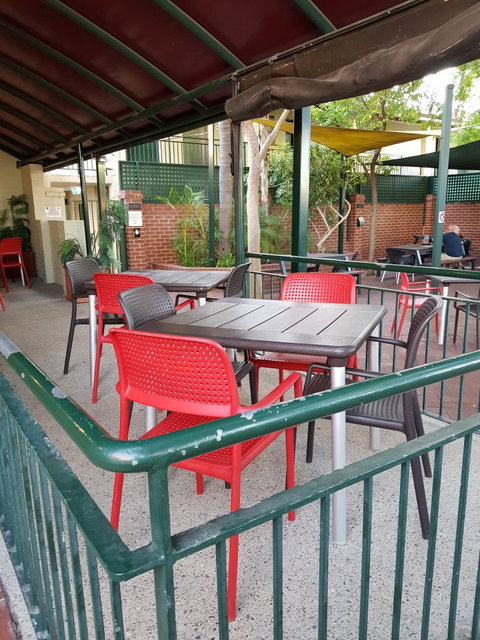 The Bistro At The Bayswater Hotel - Pubs Perth 7