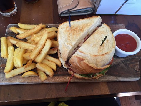 The Principal Bar & Restaurant - Pubs Perth 0